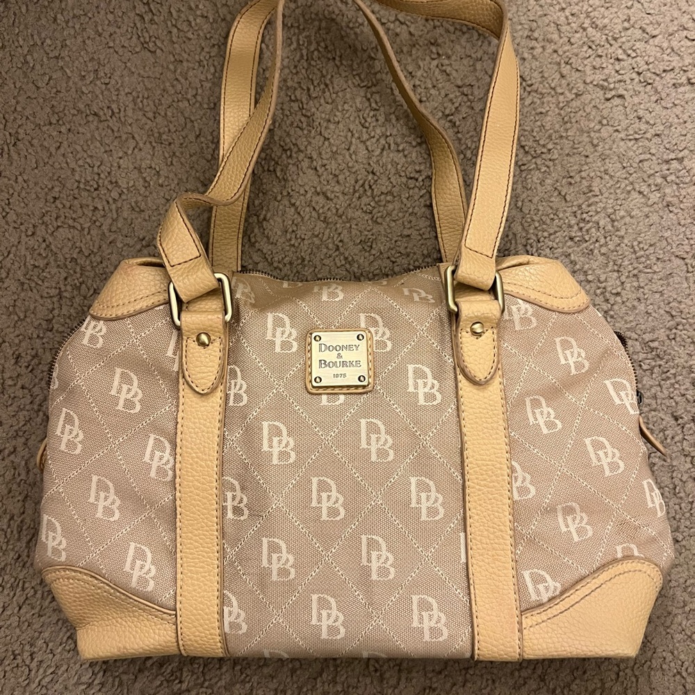 Dooney & Bourke Purse